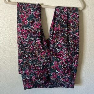 Lululemon size 6 floral fast and free leggings